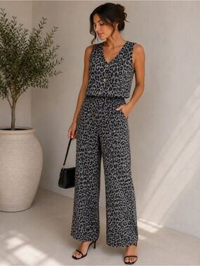 Sleeveless Leopard Print pant set in Black and Cream